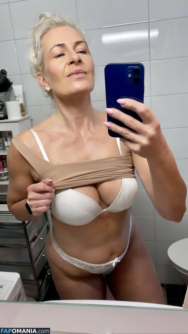 lacydreamer / silky_shining / tarjamerenvalta Nude OnlyFans  Leaked Photo #11