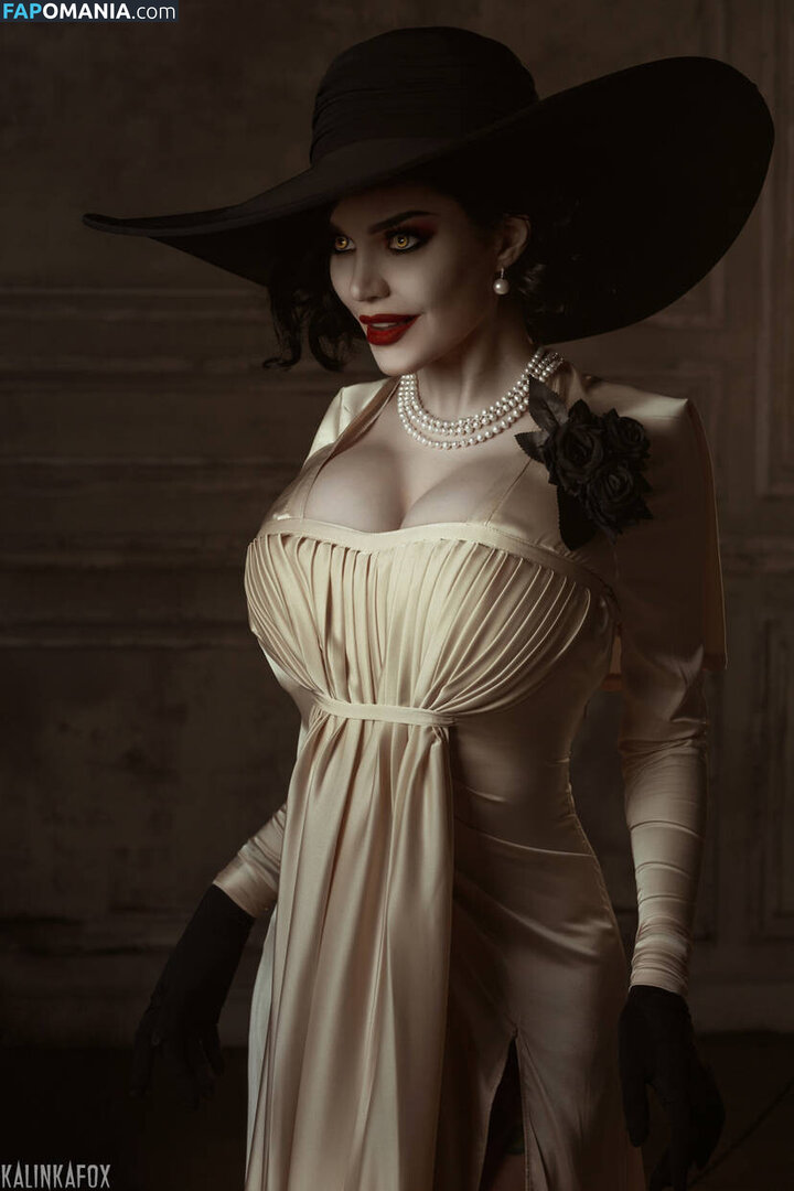 Alcina Dimitrescu and Bela Dimitrescu / Cassandra Dimitrescu / Daniela Dimitrescu / Lady Dimitrescu / ladydumitrescu Nude OnlyFans  Leaked Photo #2