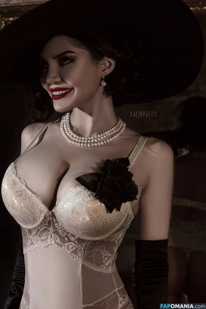 Alcina Dimitrescu and Bela Dimitrescu / Cassandra Dimitrescu / Daniela Dimitrescu / Lady Dimitrescu / ladydumitrescu Nude OnlyFans  Leaked Photo #8