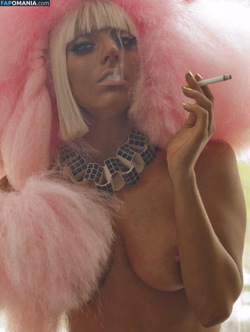 Lady Gaga Nude Leaked Photo #105