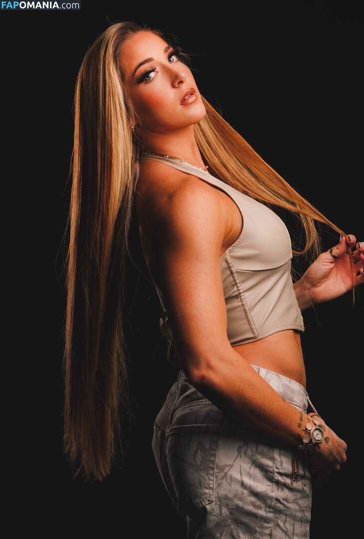 Lainey Reid / https: / lainey_wwe Nude OnlyFans  Leaked Photo #3
