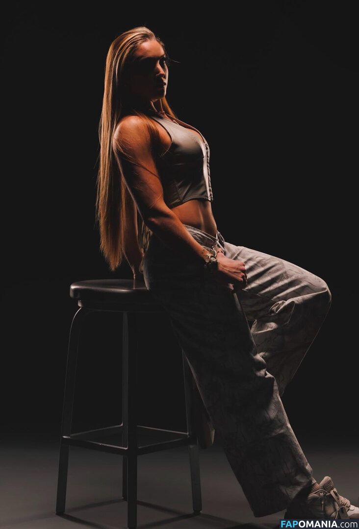 Lainey Reid / https: / lainey_wwe Nude OnlyFans  Leaked Photo #4