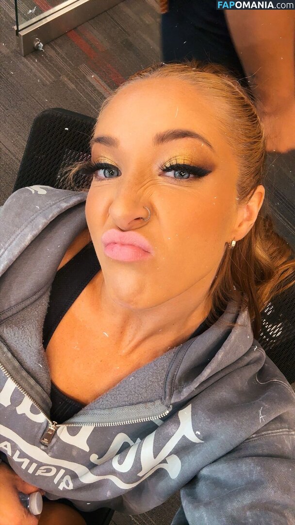 Lainey Reid / https: / lainey_wwe Nude OnlyFans  Leaked Photo #7