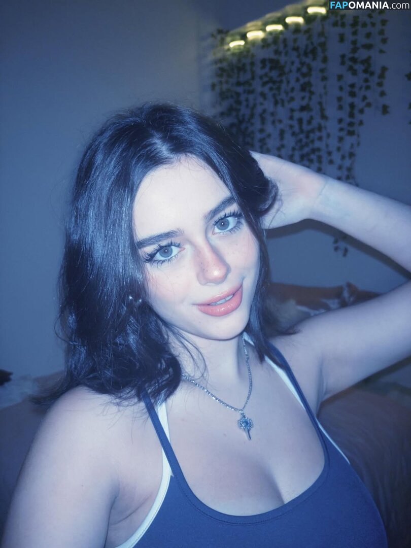 Lana Banana / Lana Luise / alanaluise Nude OnlyFans  Leaked Photo #7