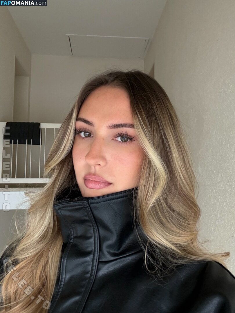 lara.gbdt Nude OnlyFans  Leaked Photo #13