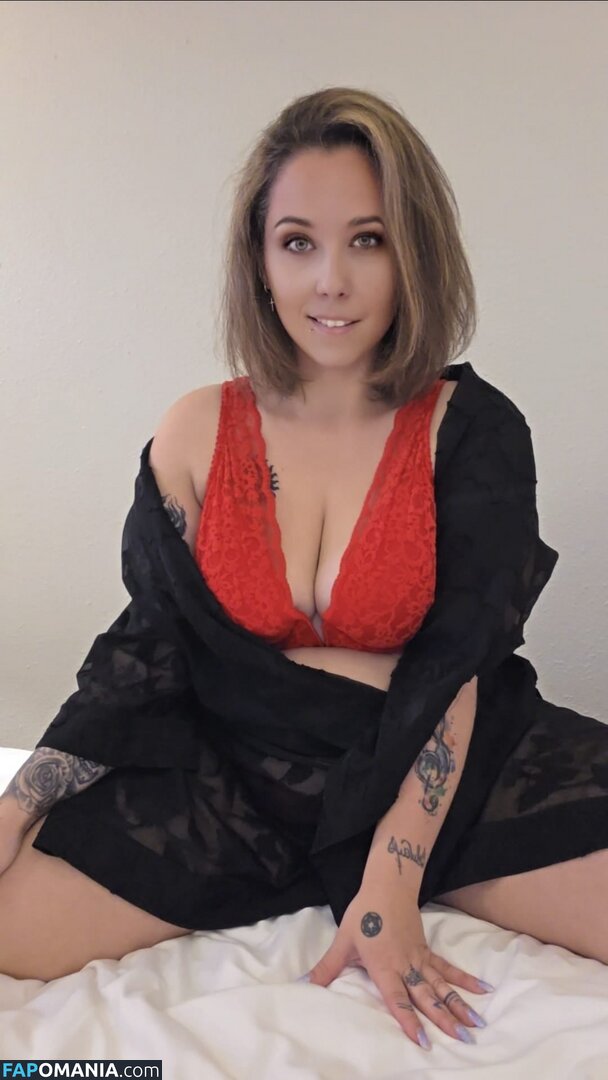 lariarussell / ryanfirst1 Nude OnlyFans  Leaked Photo #1