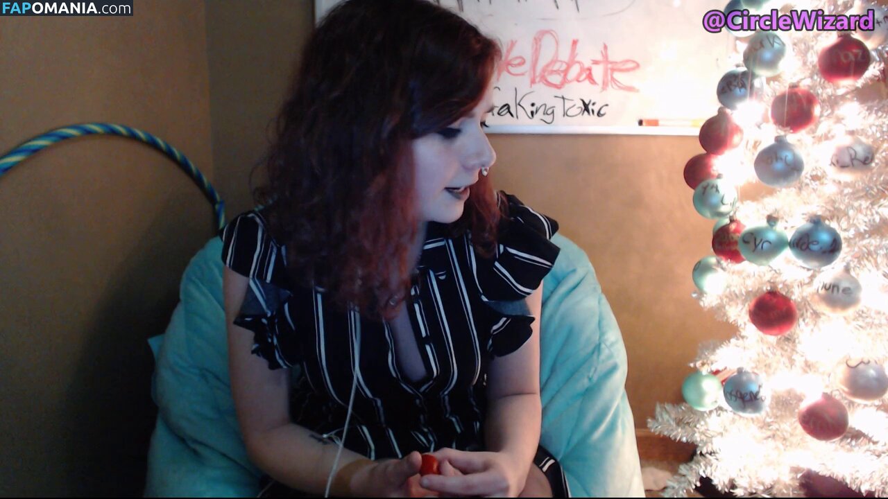 Laribug / circlewizard Nude OnlyFans  Leaked Photo #61