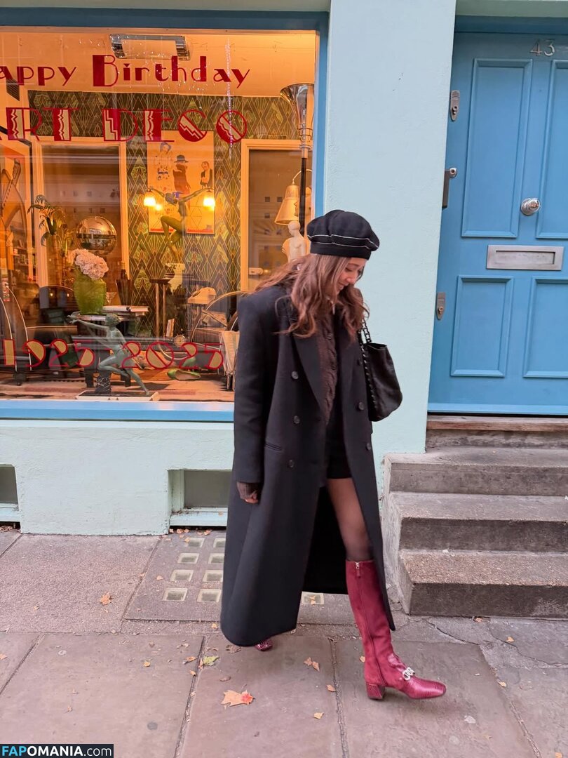 Laufey Lin / laufey Nude OnlyFans  Leaked Photo #148