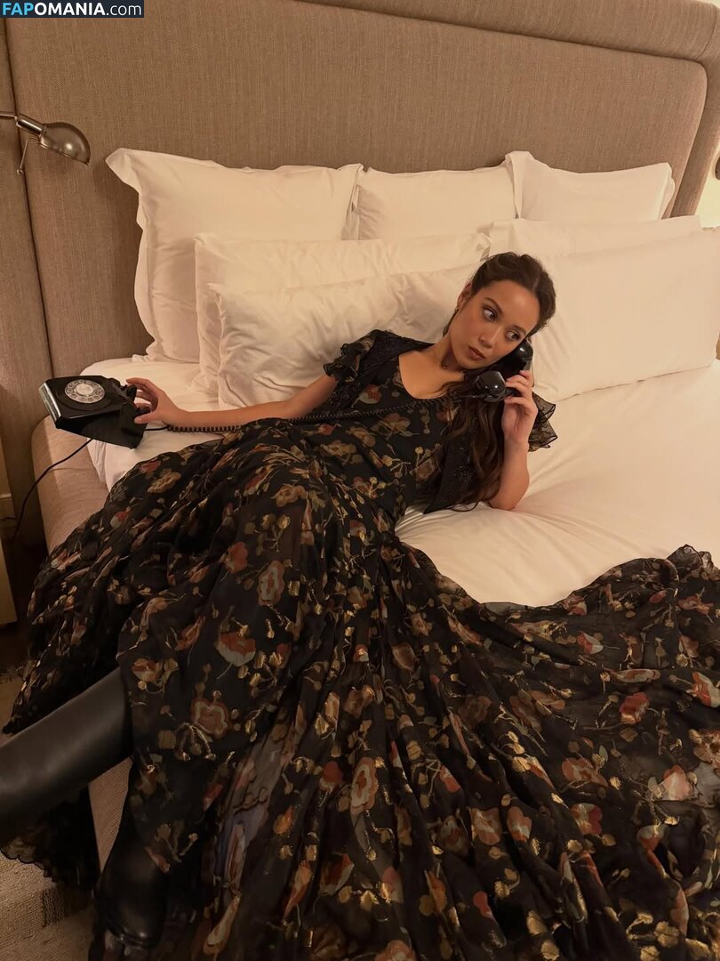 Laufey Lin / laufey Nude OnlyFans  Leaked Photo #150