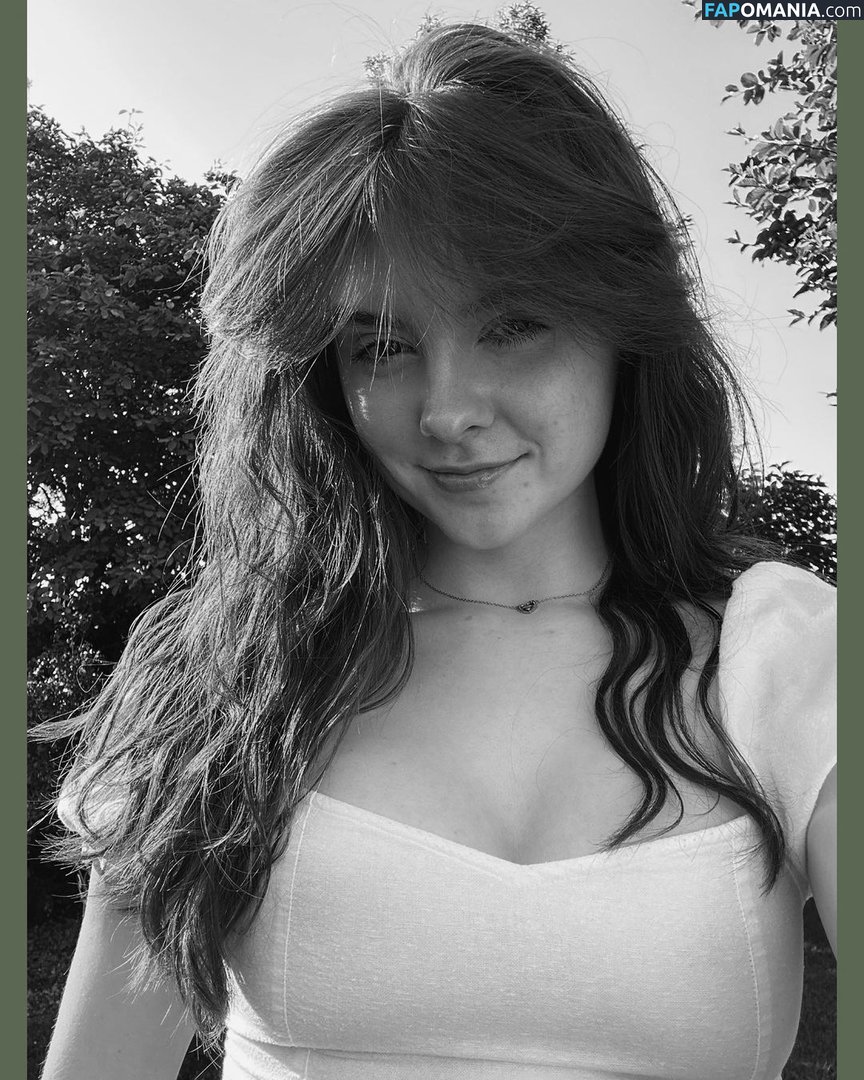 Laura Anne / _laura.anne__ / laura.anne__ / lauraartea Nude OnlyFans  Leaked Photo #3