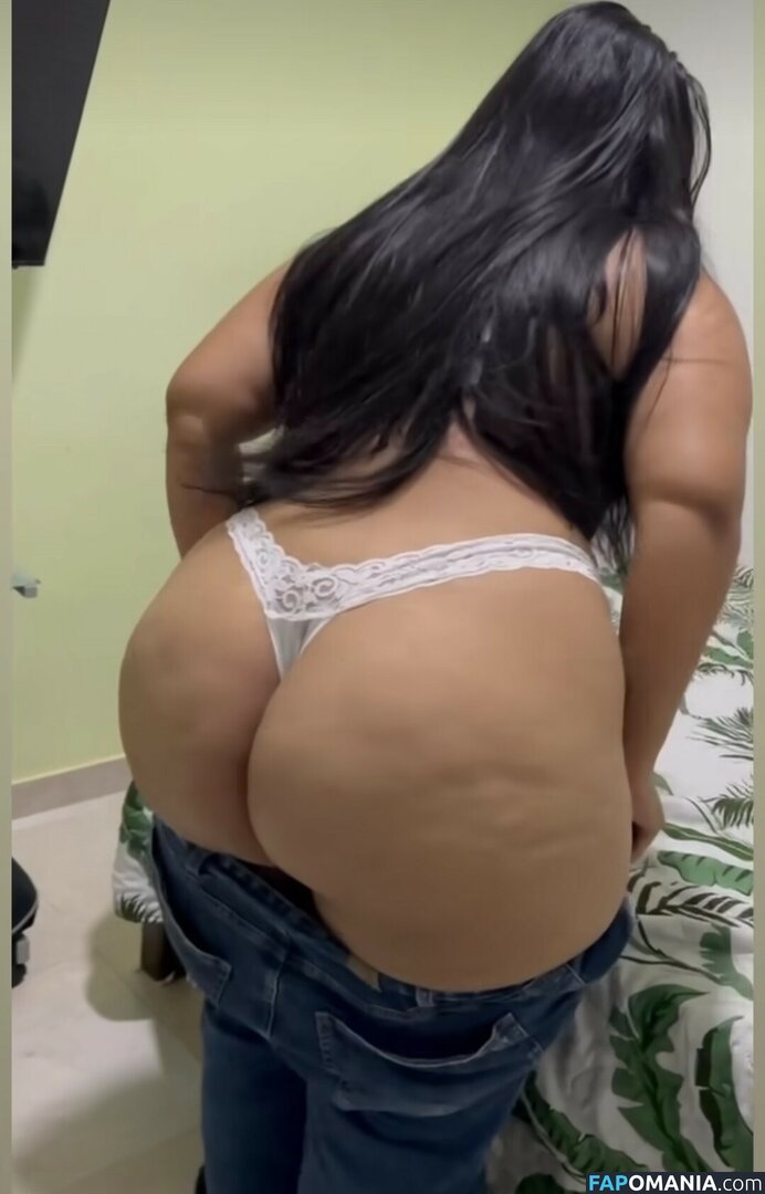 Laura Bernal / laura_fer / lauraa_fer Nude OnlyFans  Leaked Photo #2