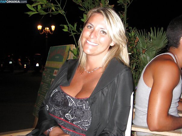 Laura Leonardi / lalaparis06 Nude OnlyFans  Leaked Photo #26