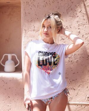 Laura Whitmore