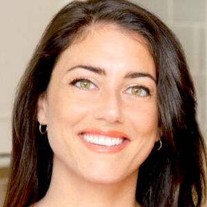 laurabuyshomes