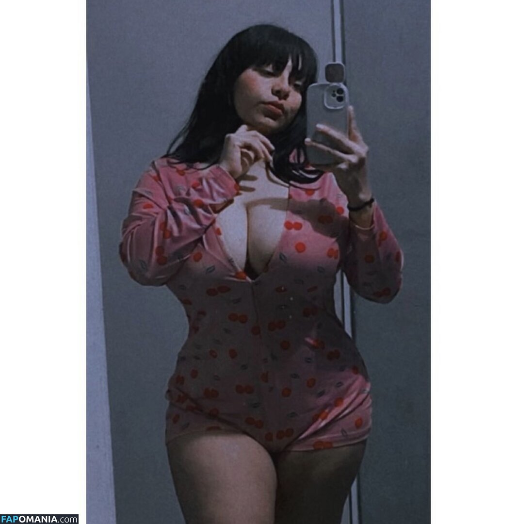 Lauralrg08 / lauraroman_01 Nude OnlyFans  Leaked Photo #1