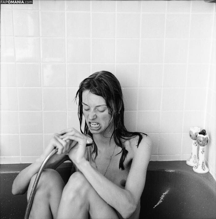 Lauren De Graaf / laurenjdg Nude OnlyFans  Leaked Photo #8