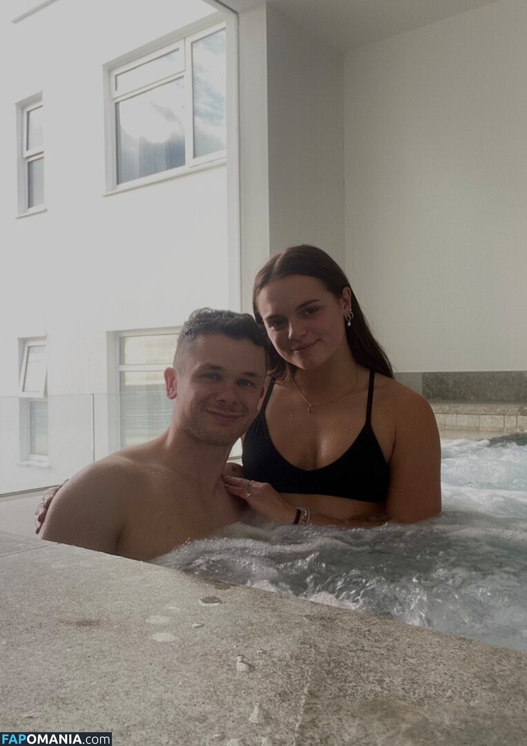 Lauren Lindsay Nude OnlyFans  Leaked Photo #8