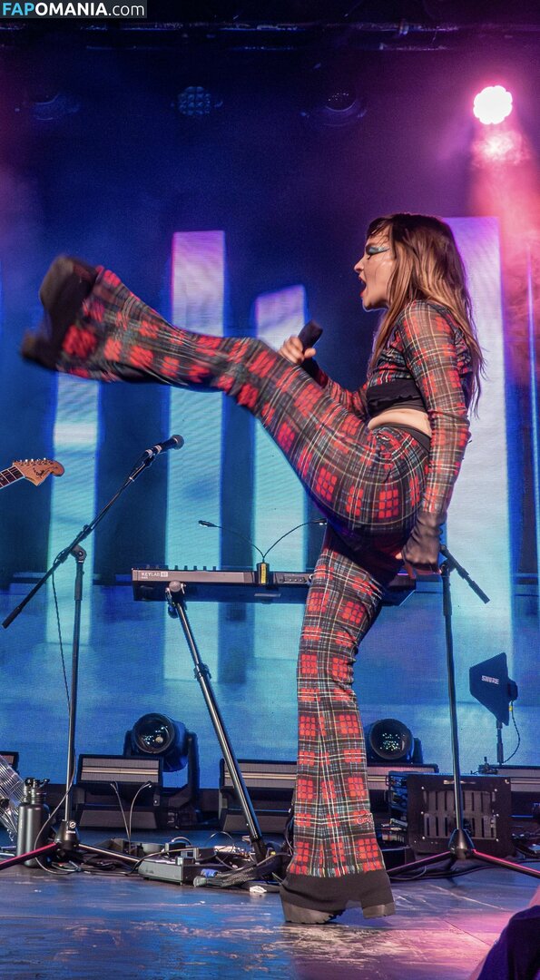 Lauren Mayberry / laurenevemayberry Nude OnlyFans  Leaked Photo #29
