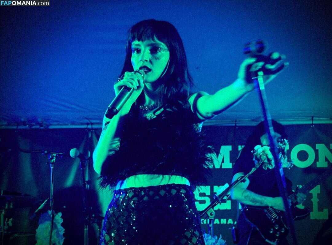 Lauren Mayberry / laurenevemayberry Nude OnlyFans  Leaked Photo #233