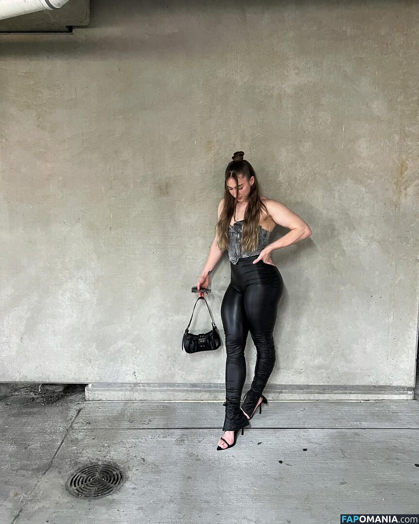 Lauren Rawls / cptlaurenfit Nude OnlyFans  Leaked Photo #1