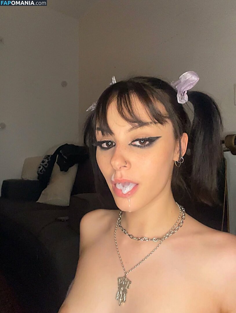 harleysbathwater / hazel_nuts666 / lavenderhayz / lavenderhazecreations Nude OnlyFans  Leaked Photo #13