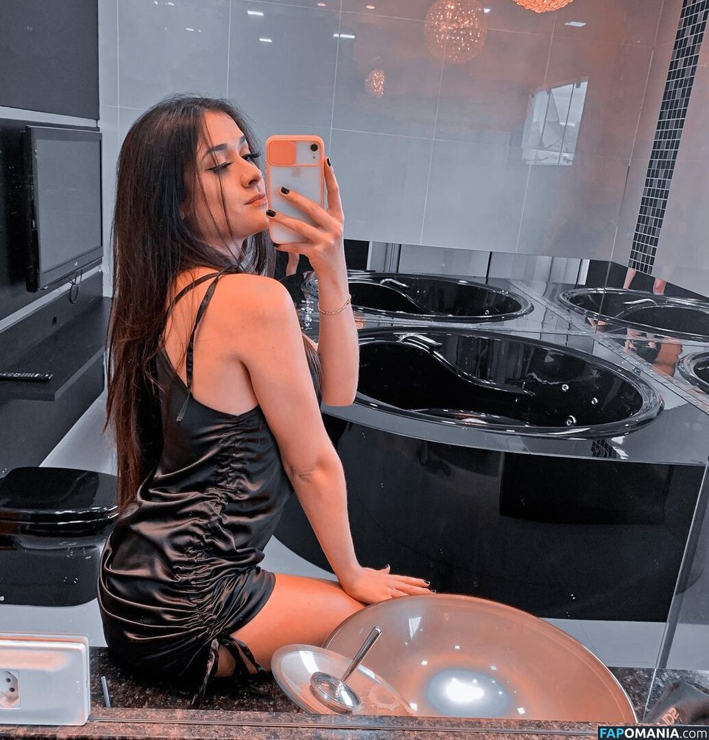 Laysa Gardini / laysagardini_ Nude OnlyFans  Leaked Photo #1