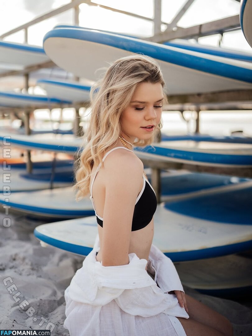 Lea Peach / Looskanal / lea / wifiloo_m Nude OnlyFans  Leaked Photo #798