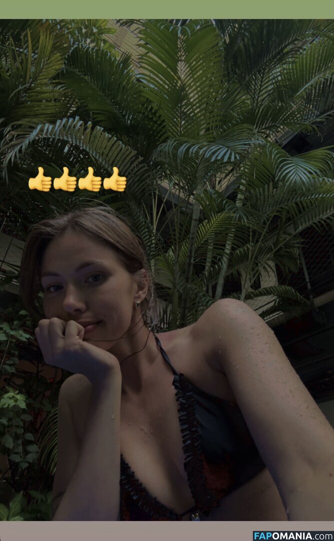 Leah Kirkup / Lmkrk / Lmkrkrk / Lmrkrk Nude OnlyFans  Leaked Photo #9
