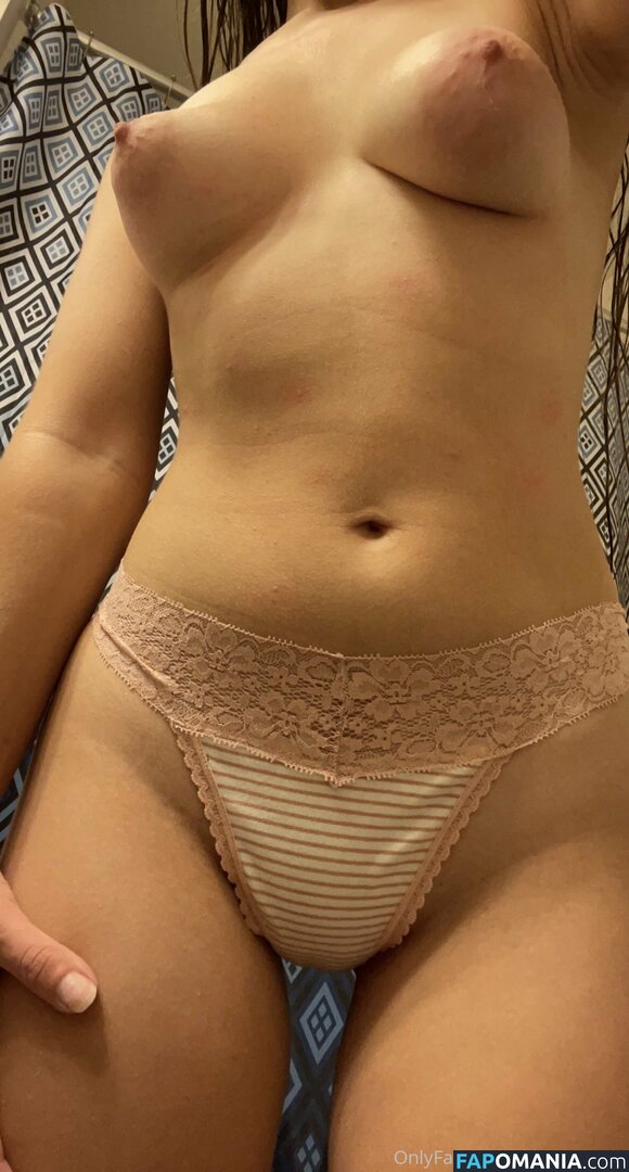 Leahrose12 / Leahrose_12 Nude OnlyFans  Leaked Photo #27