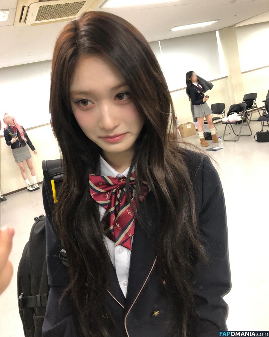 Lee Hyun-Seo / eeseooes / https: / iveleeseoi Nude OnlyFans  Leaked Photo #3