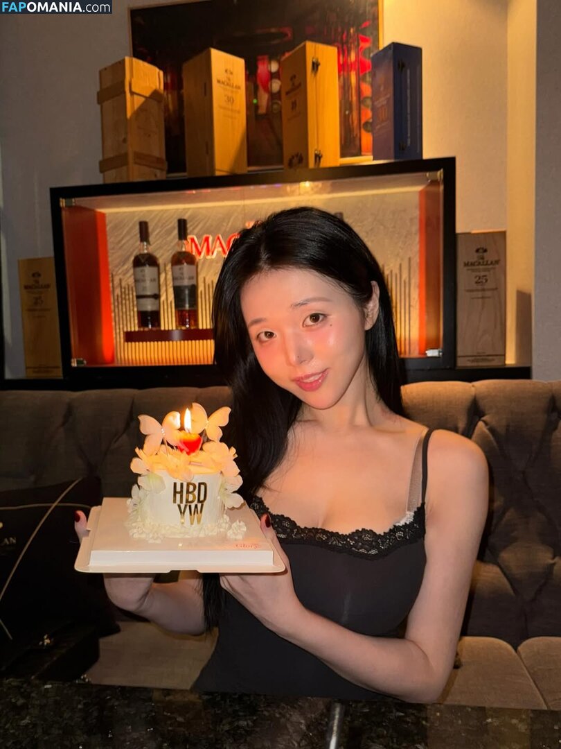 Lee Yeon-woo / yeonwooahh / yonu1201 / 이연우 | Yonu Kuro | yonu_kuro Nude OnlyFans  Leaked Photo #1