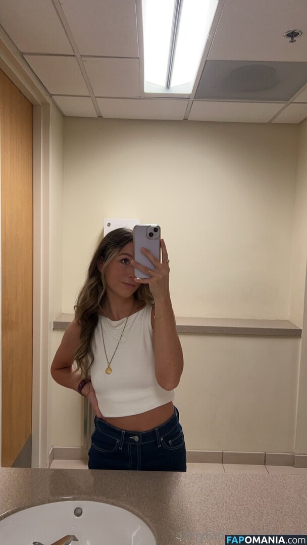 leeaof / leeof_ Nude OnlyFans  Leaked Photo #5