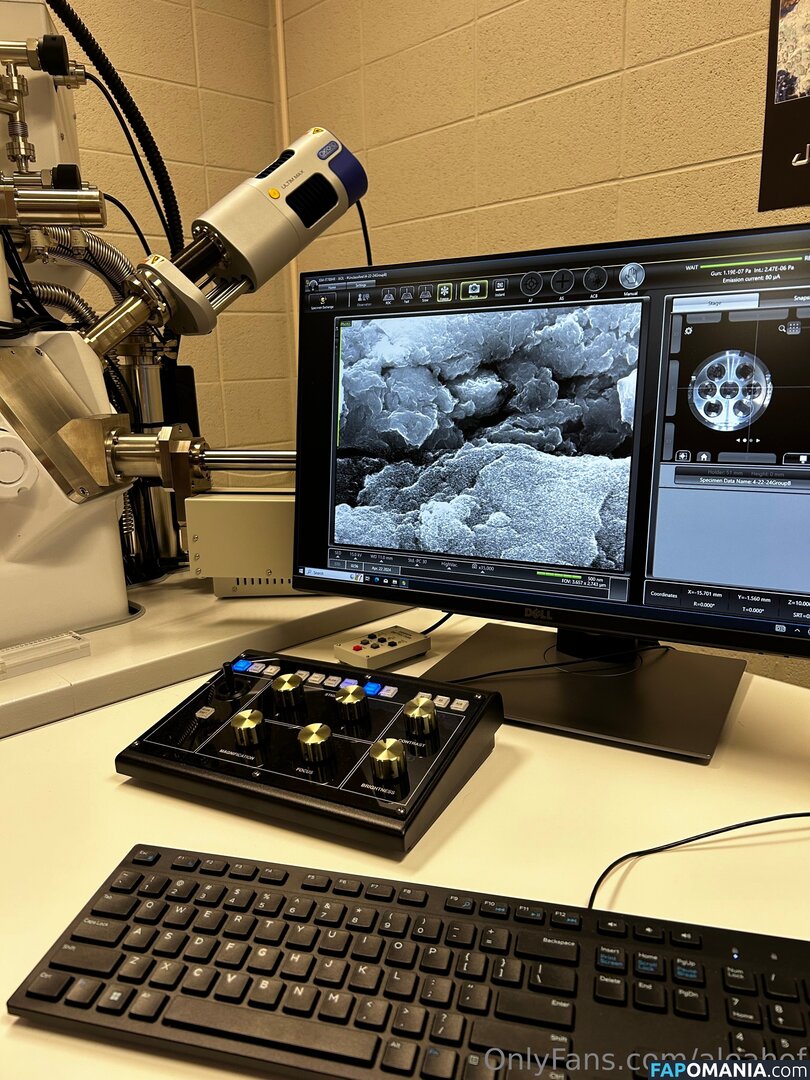 leeaof / leeof_ Nude OnlyFans  Leaked Photo #8