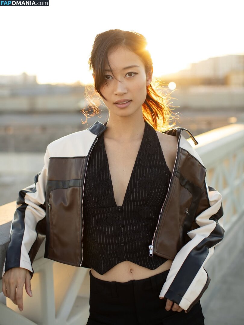 Famous Asian tiktoker / Leenda Dong / leendadong / leendaphotodumps Nude OnlyFans  Leaked Photo #3