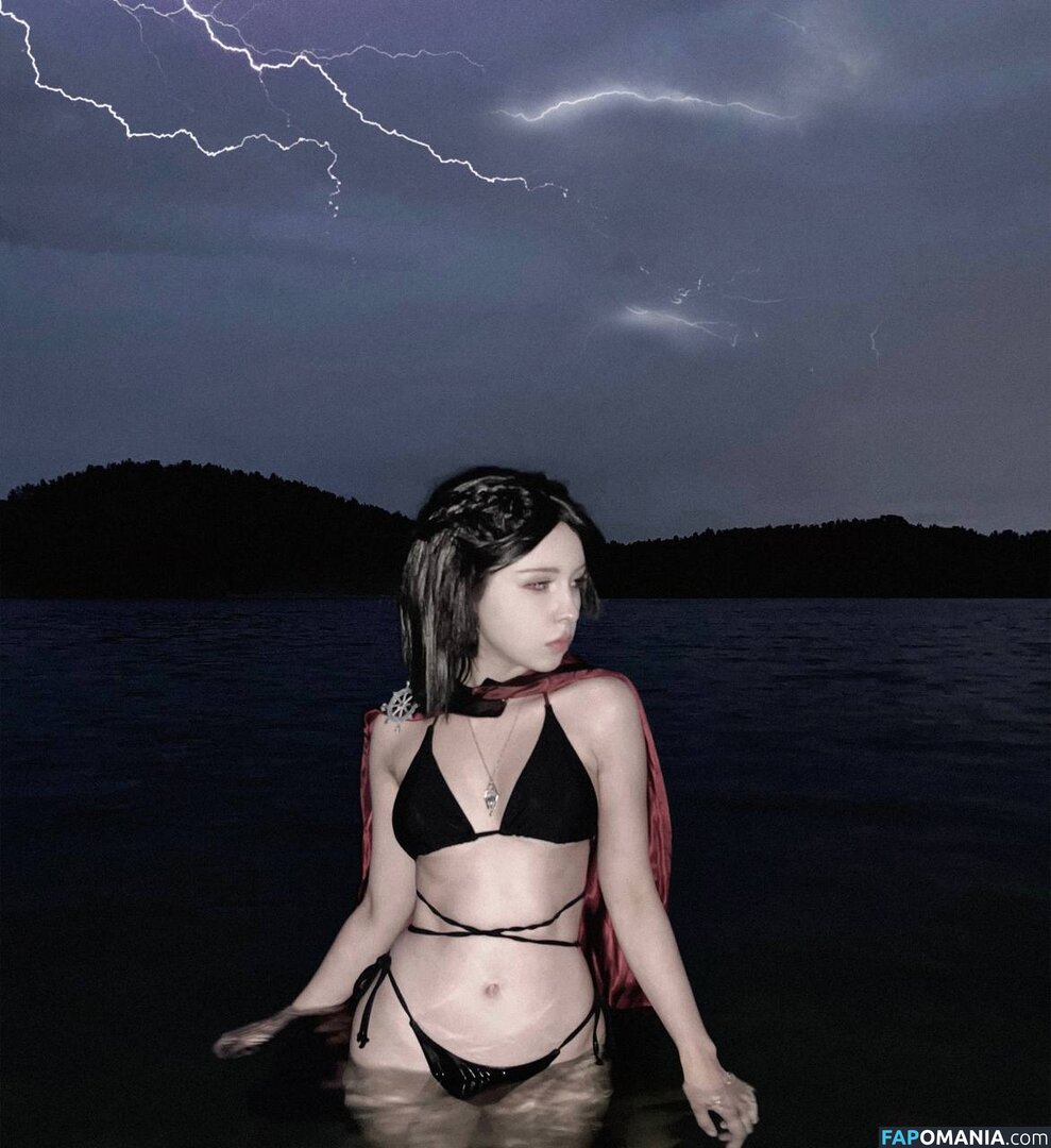 Leffelbain Nude OnlyFans  Leaked Photo #5