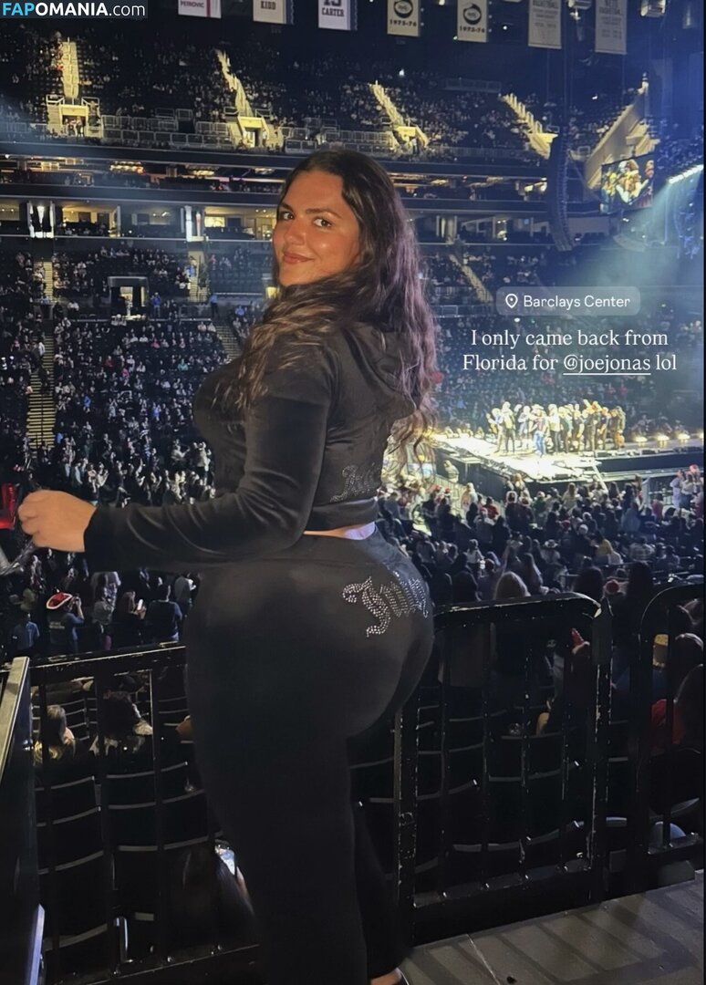 Lejneziri / lejlaneziri Nude OnlyFans  Leaked Photo #1