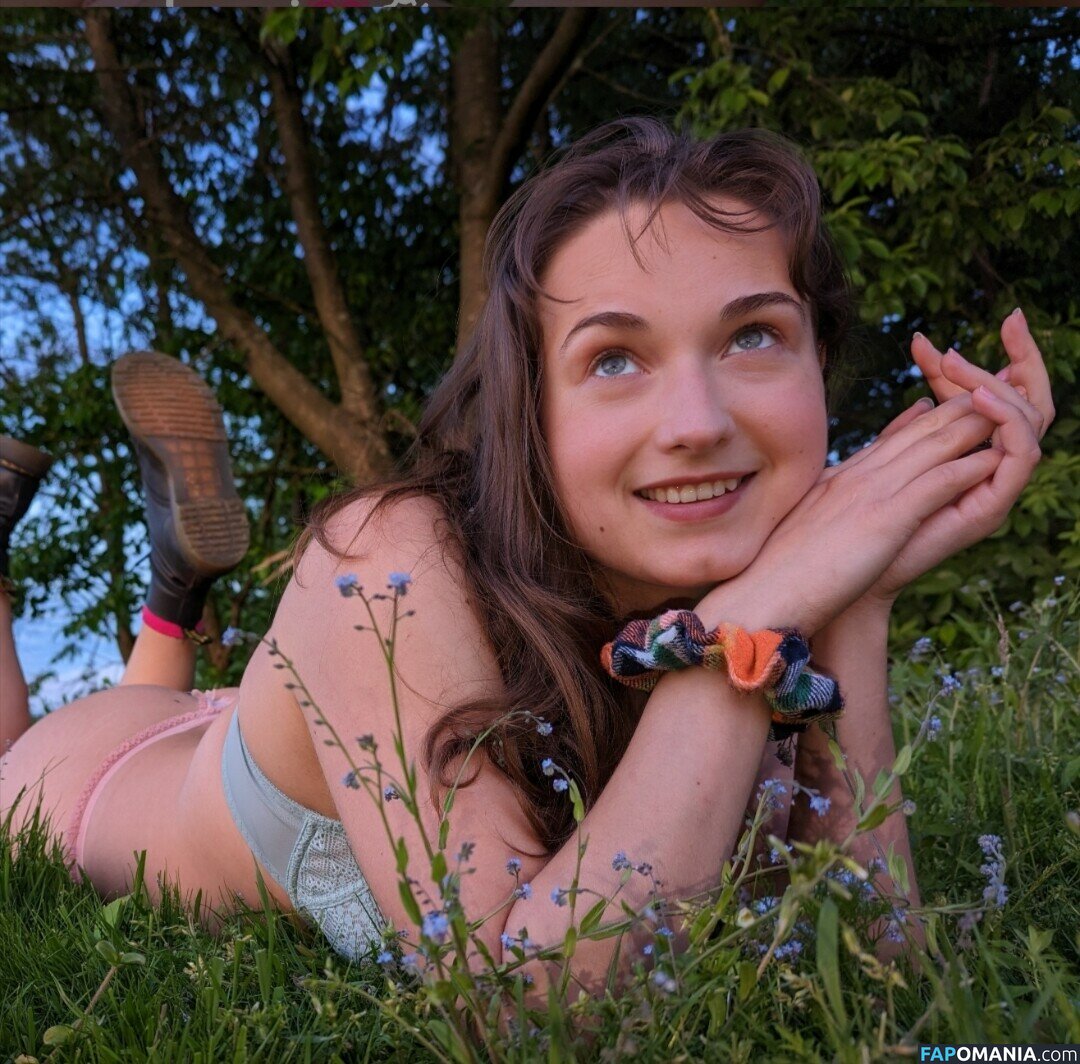 Leonireizend / leoni.reiz Nude OnlyFans  Leaked Photo #1