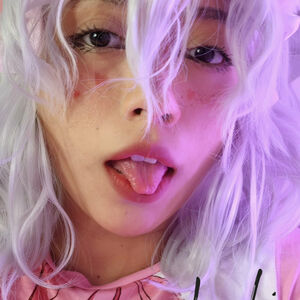 Leslieshy_20