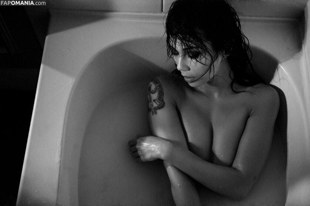 Lexa Doig Nude OnlyFans  Leaked Photo #4