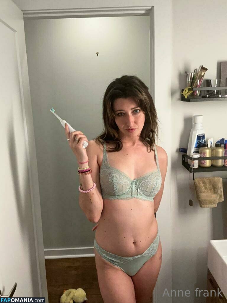 lil_ann3frank / lilannefreak Nude OnlyFans  Leaked Photo #77