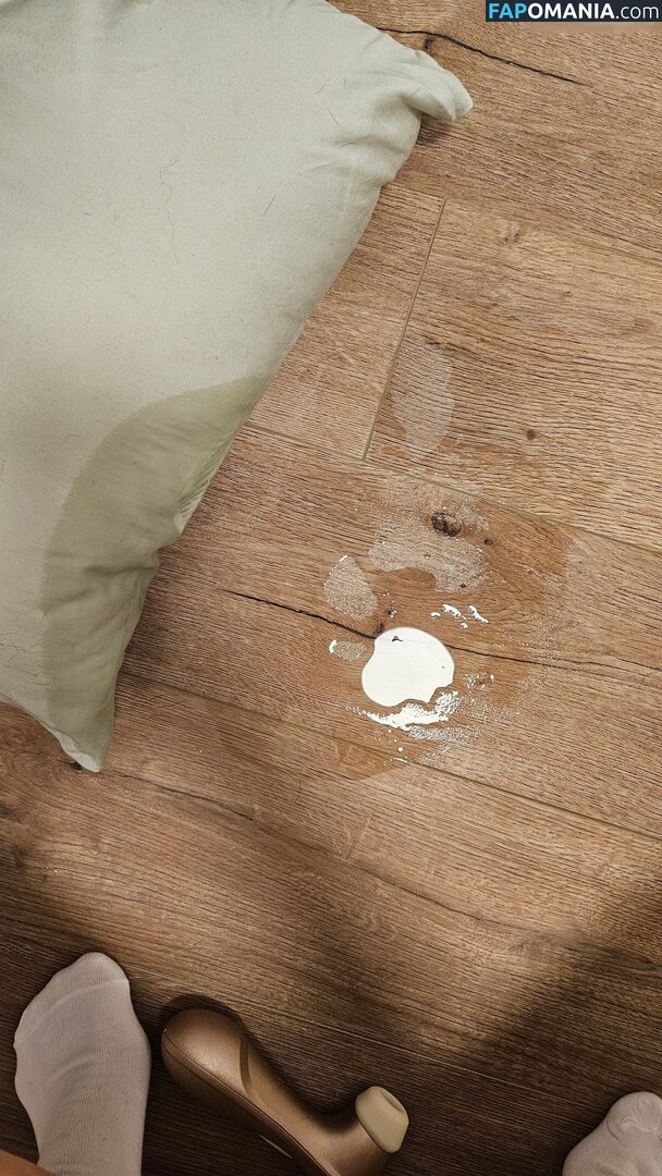 kalemia / lil_hanne / lilhanne Nude OnlyFans  Leaked Photo #379