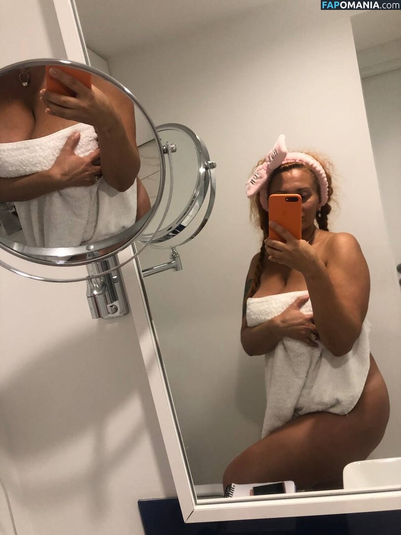 Liliya Vovkli / flower_liliya / liliya.vovk Nude OnlyFans  Leaked Photo #9