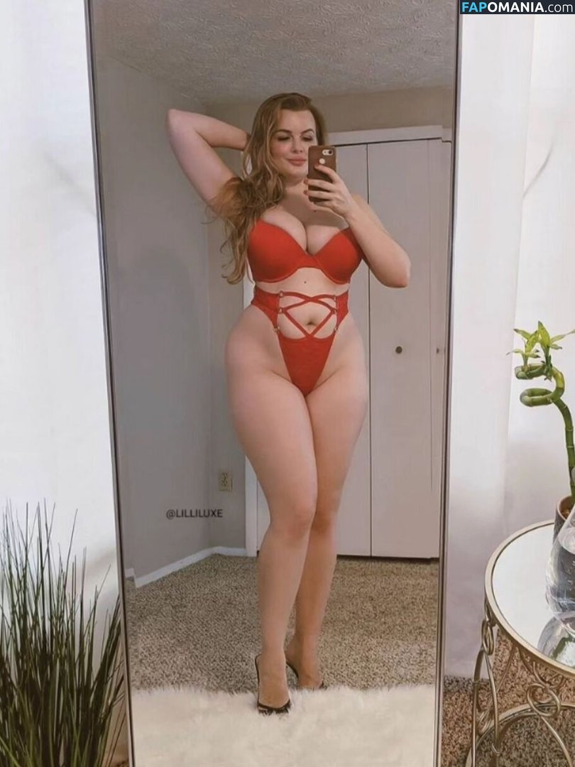 Lilli Luxe / LilliLuxe Nude OnlyFans  Leaked Photo #1