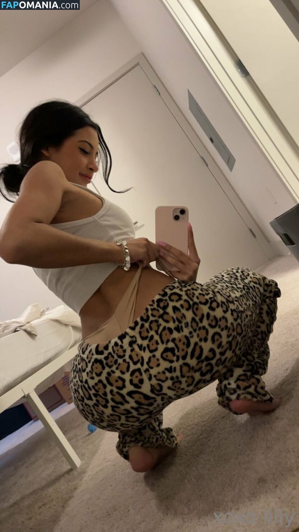 Lillian Delaney / lilliandelaney / lilliandelaneyy Nude OnlyFans  Leaked Photo #8