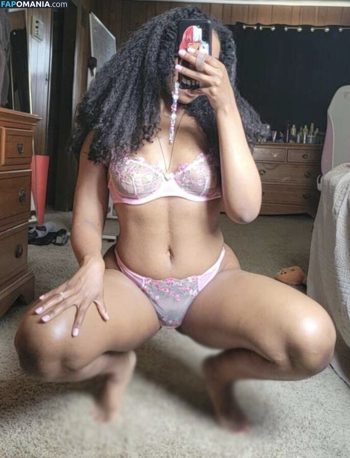 Lillipie101 / https: Nude OnlyFans  Leaked Photo #4