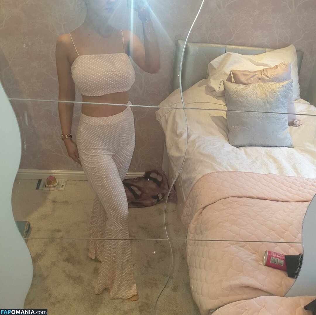 lilly_spunk / lillyspunk / outer.space.fairy Nude OnlyFans  Leaked Photo #41
