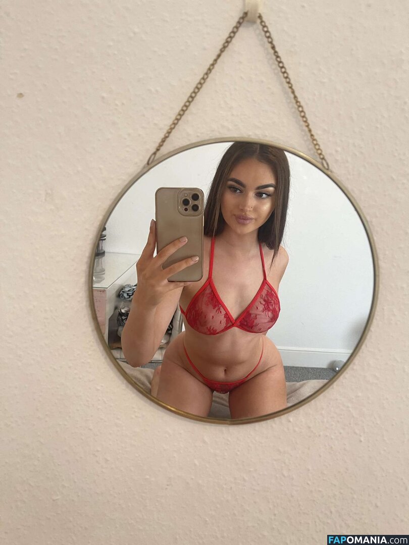 Lily Mascall / lilym03 / lilymascall Nude OnlyFans  Leaked Photo #1