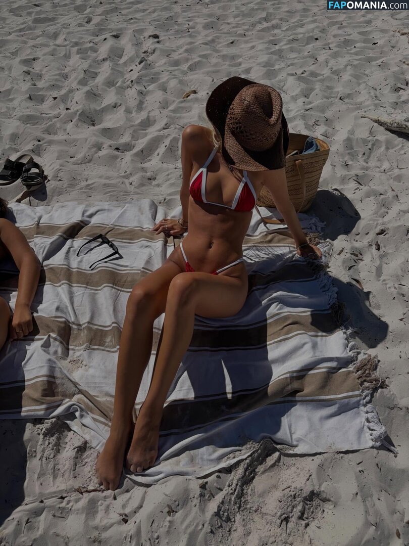 lilymay.official Nude OnlyFans  Leaked Photo #2