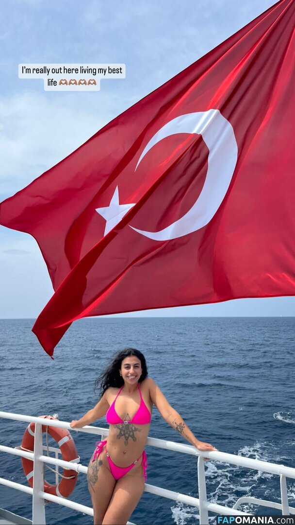 Lina_alqaq Nude OnlyFans  Leaked Photo #5