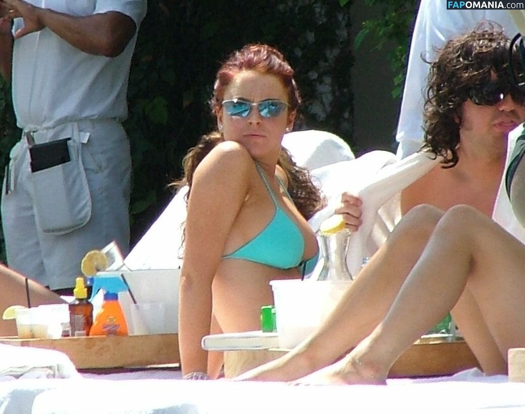 Lindsay Lohan Nude Leaked Photo #102